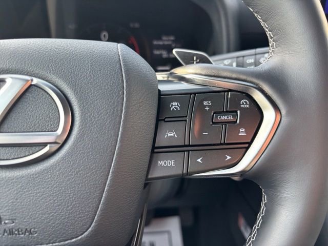 Used 2025 Lexus LX 700h Overtrail AWD/4WD image 16