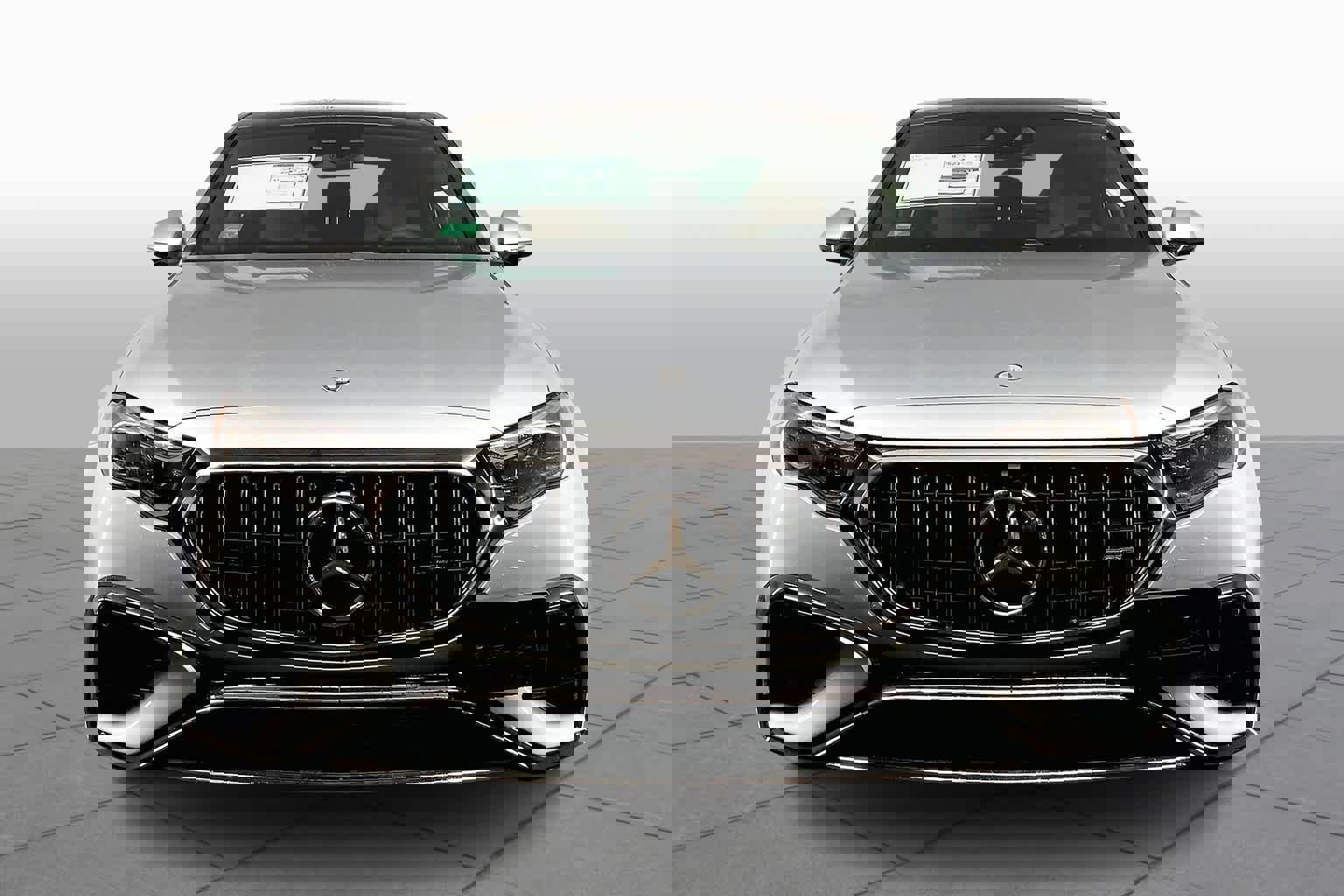 Used 2025 Mercedes-Benz E 53 AMG e 4MATIC Sedan image 3