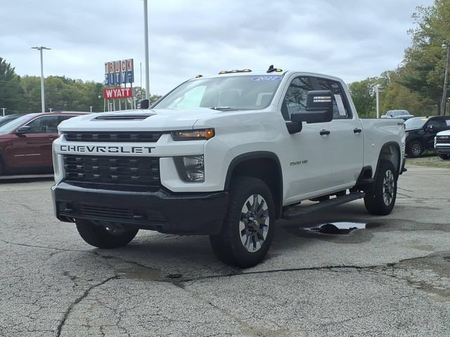 Used 2022 Chevrolet Silverado 2500 Custom w/ Custom Value Package AWD/4WD image 3