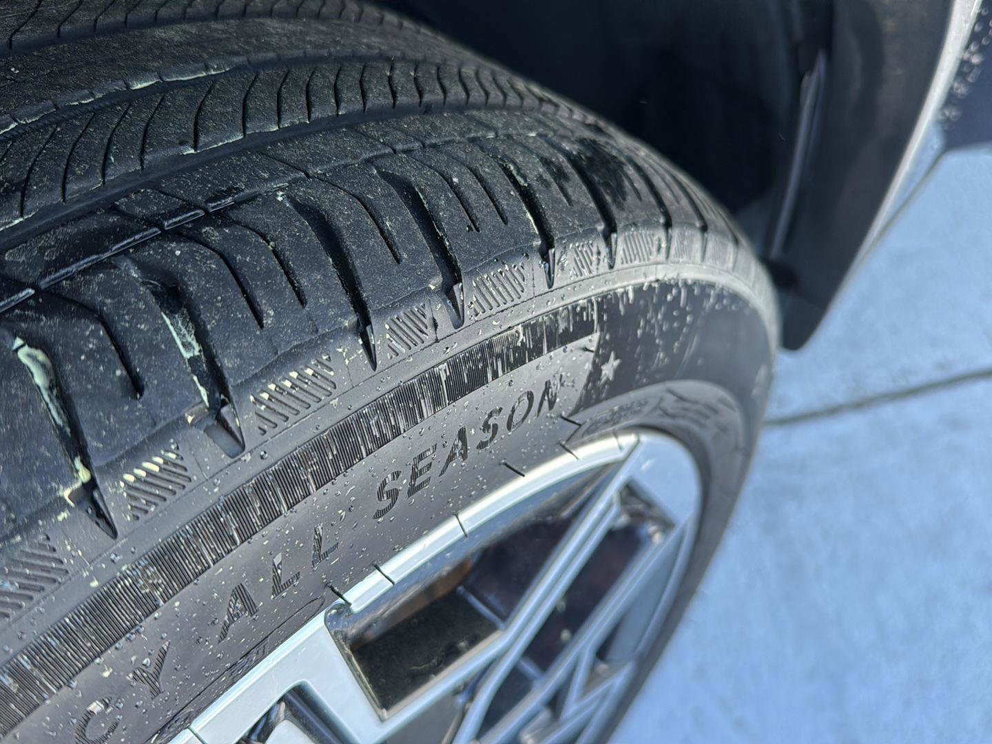 Used 2025 BMW X2 xDrive28i w/ Premium Package image 35