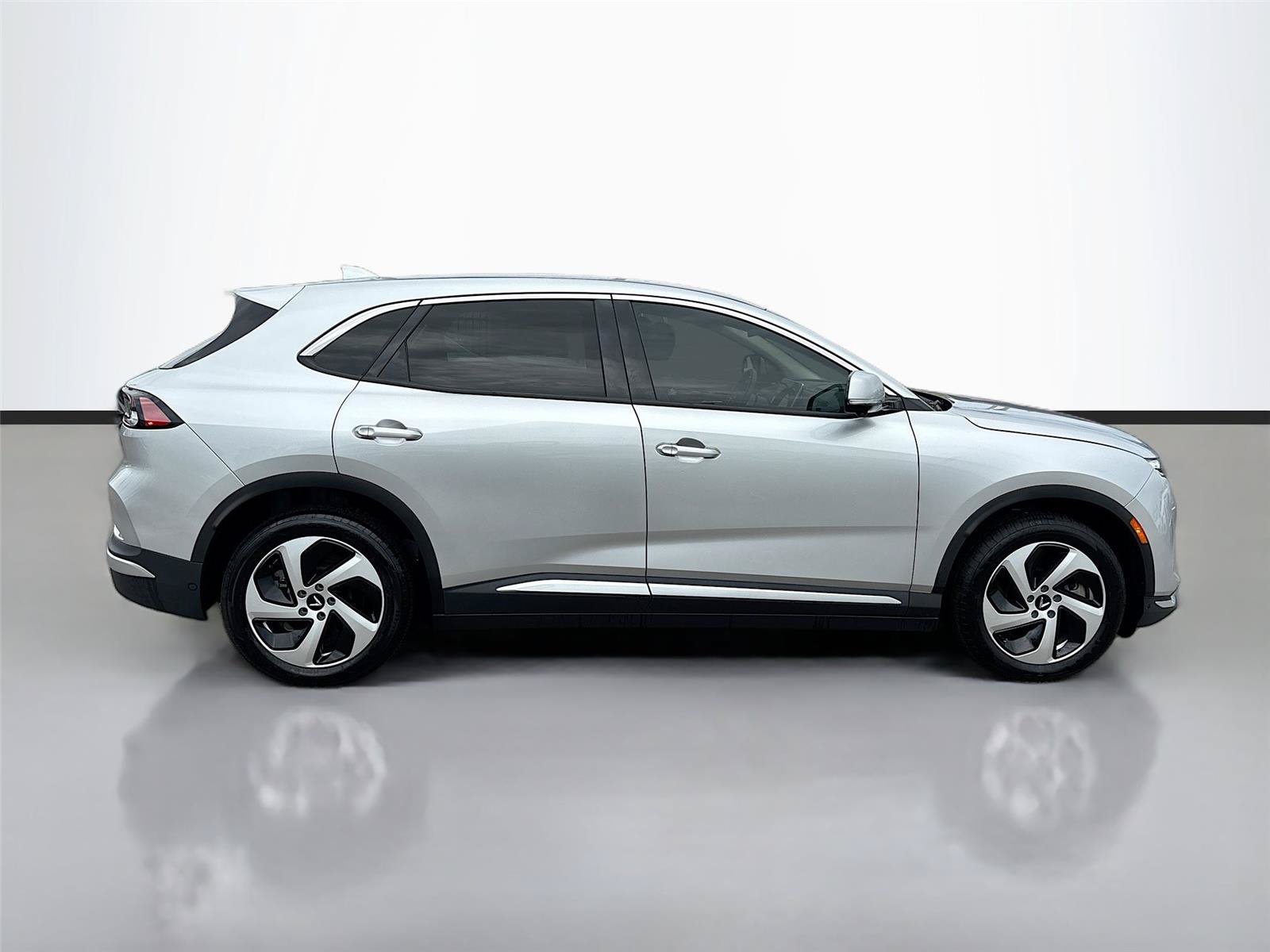 New 2025 VinFast VF 8 Eco AWD/4WD image 8