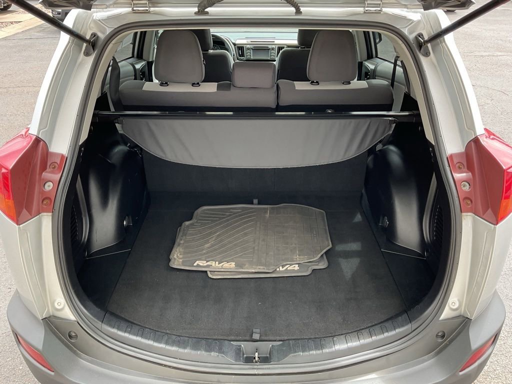 Used 2013 Toyota RAV4 XLE AWD/4WD image 22