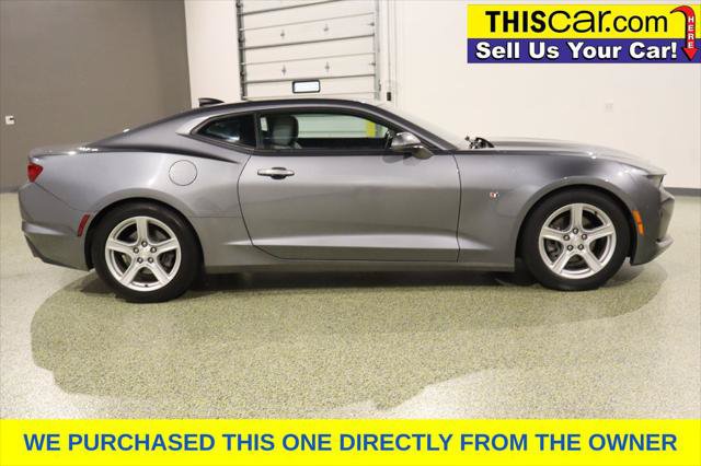 Used 2022 Chevrolet Camaro LT RWD image 9