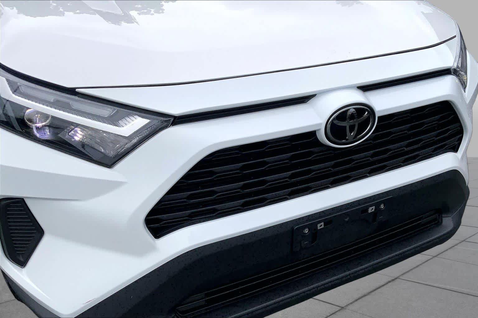 Used 2023 Toyota RAV4 XLE w/ Convenience Package AWD/4WD image 30