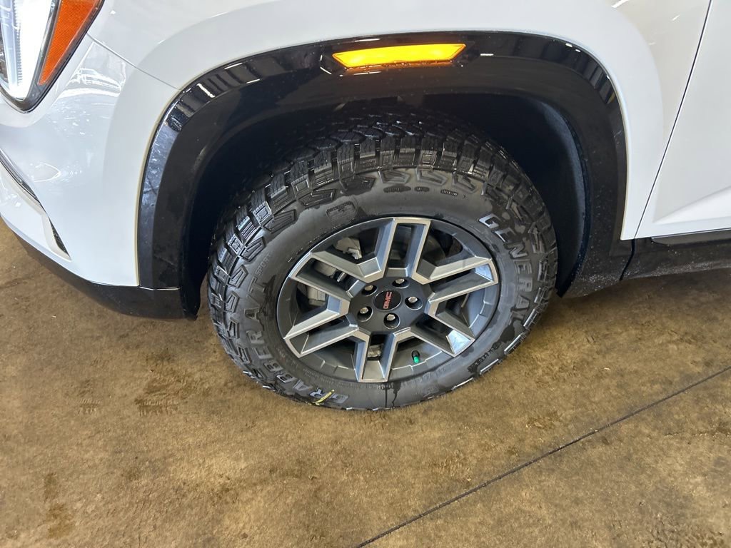 New 2026 GMC Terrain AT4 w/ Convenience Package III AWD/4WD image 7