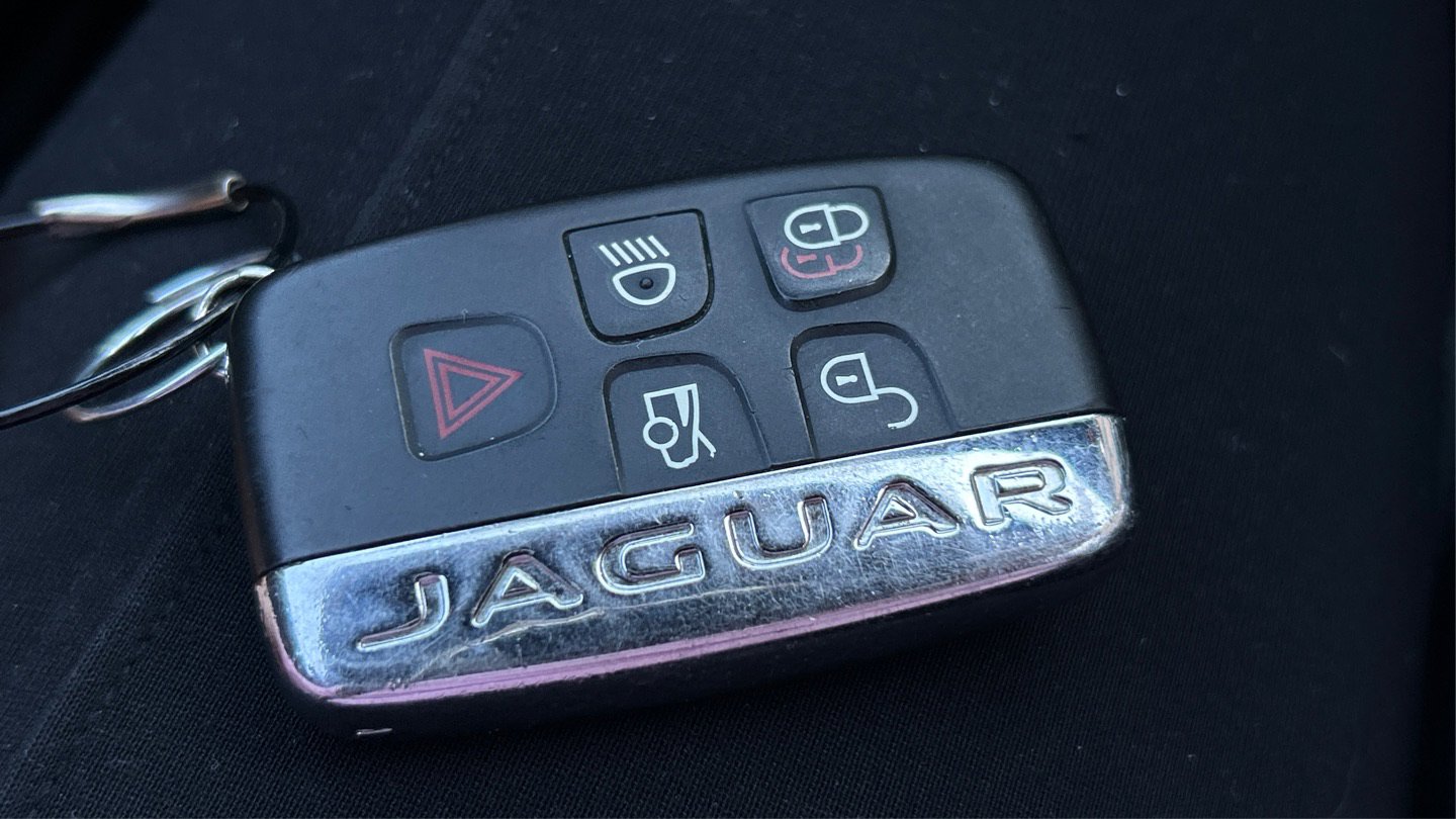 Used 2020 Jaguar F-TYPE Convertible image 30