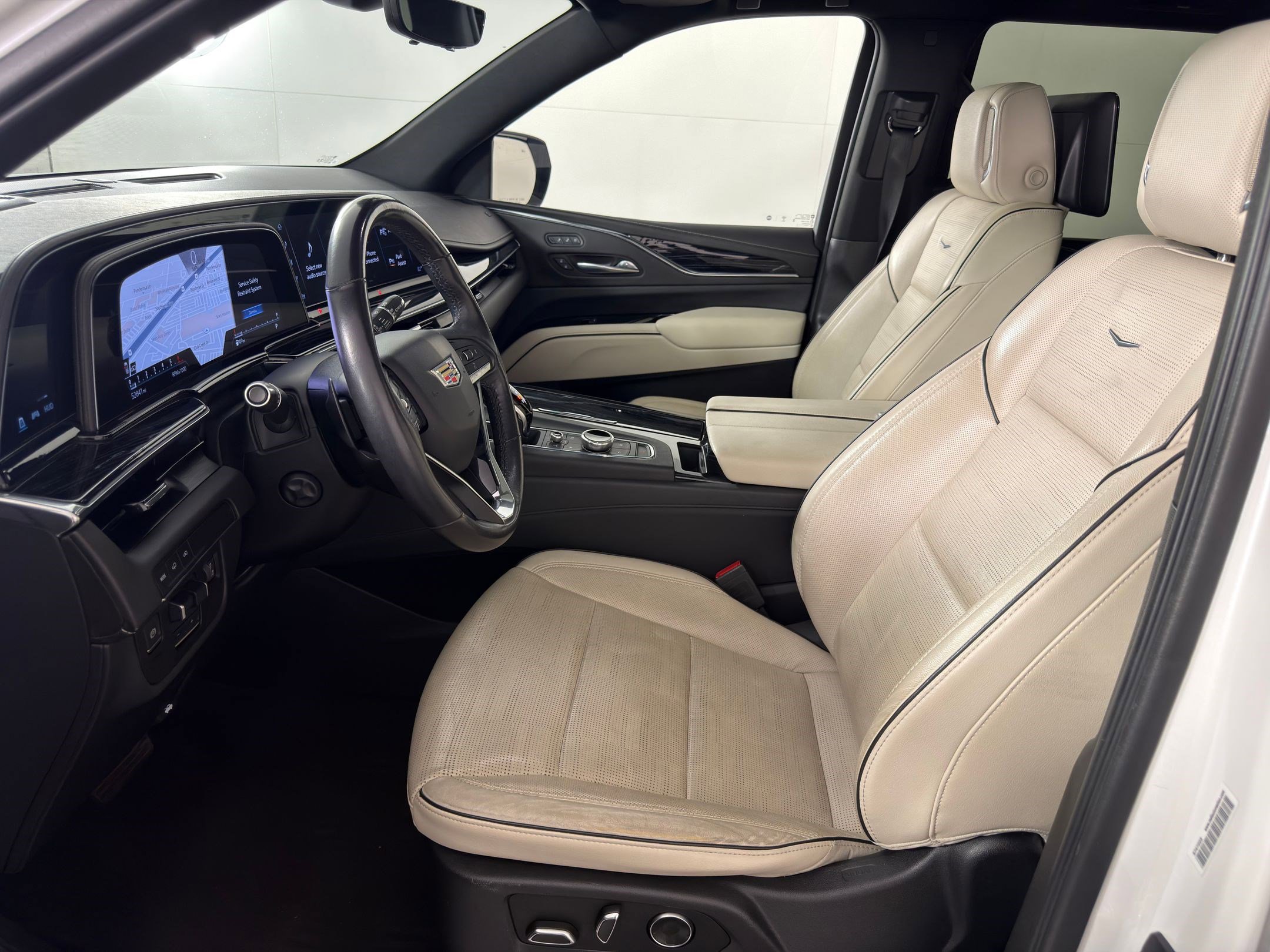 Used 2021 Cadillac Escalade Sport w/ Driver Assist Tech Package image 5