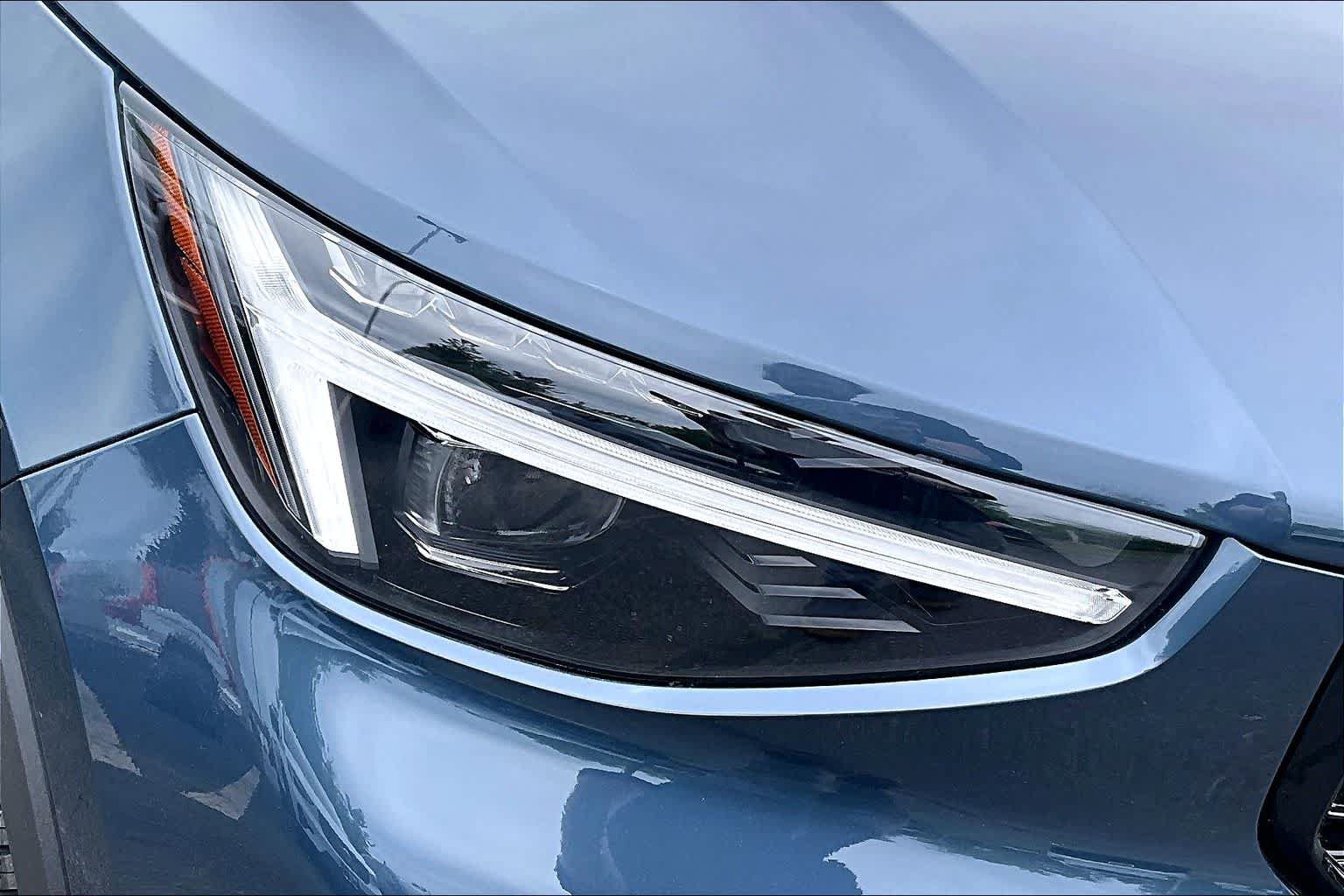 New 2026 Volvo XC40 B5 Ultra w/ Protection Package Premier AWD/4WD image 15