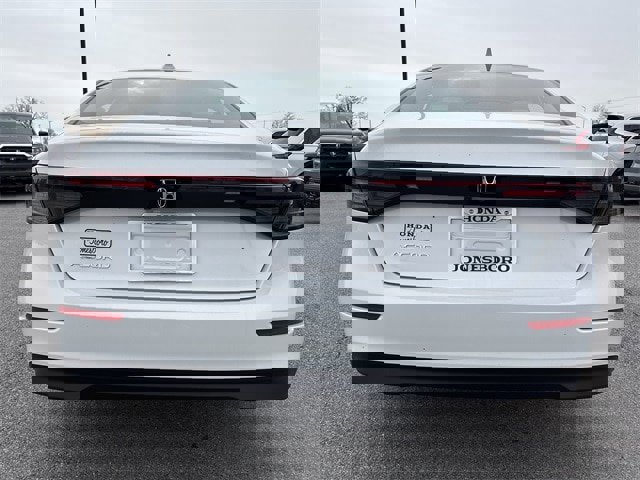 New 2025 Honda Accord LX image 4
