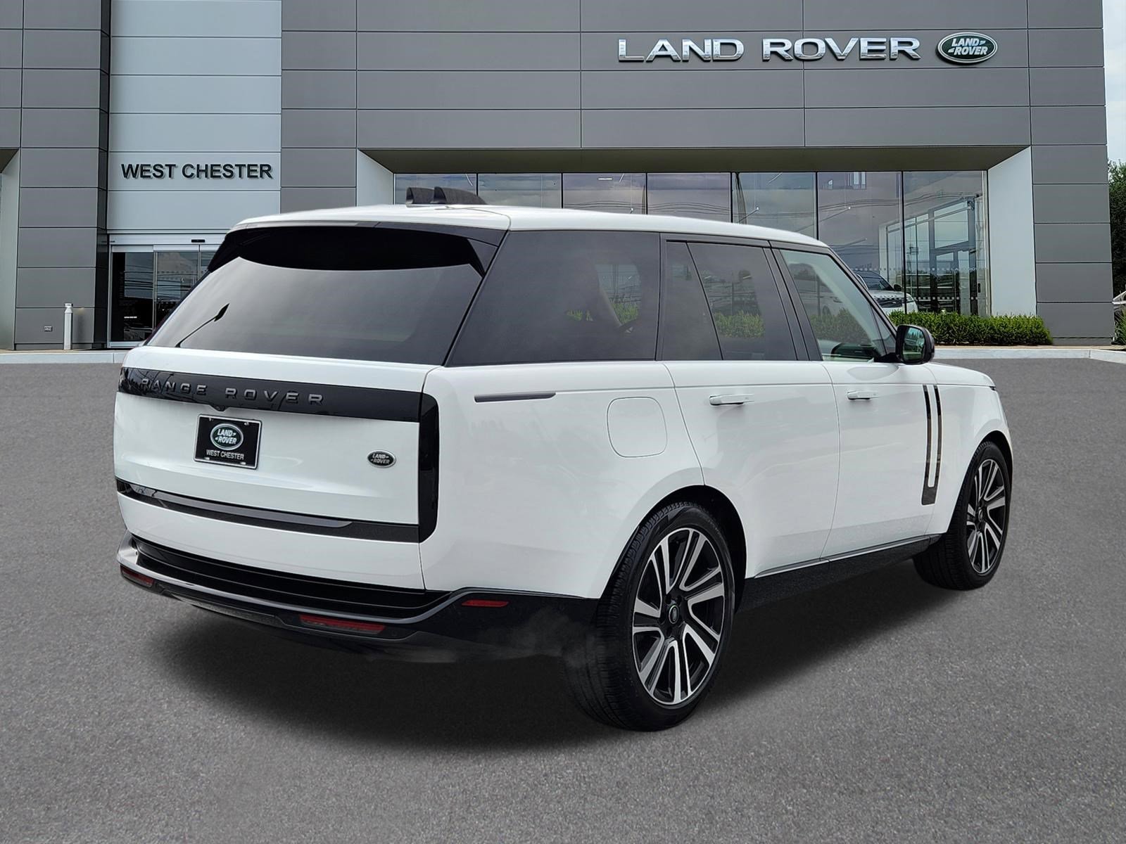 Certified 2023 Land Rover Range Rover SE AWD/4WD image 4