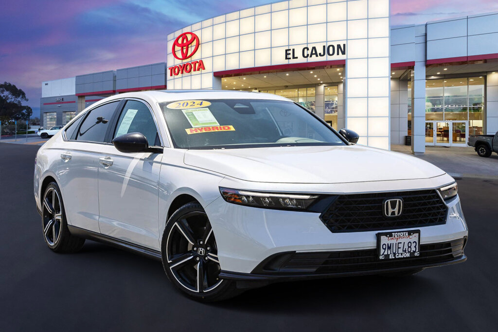 Used 2024 Honda Accord Sport image 1