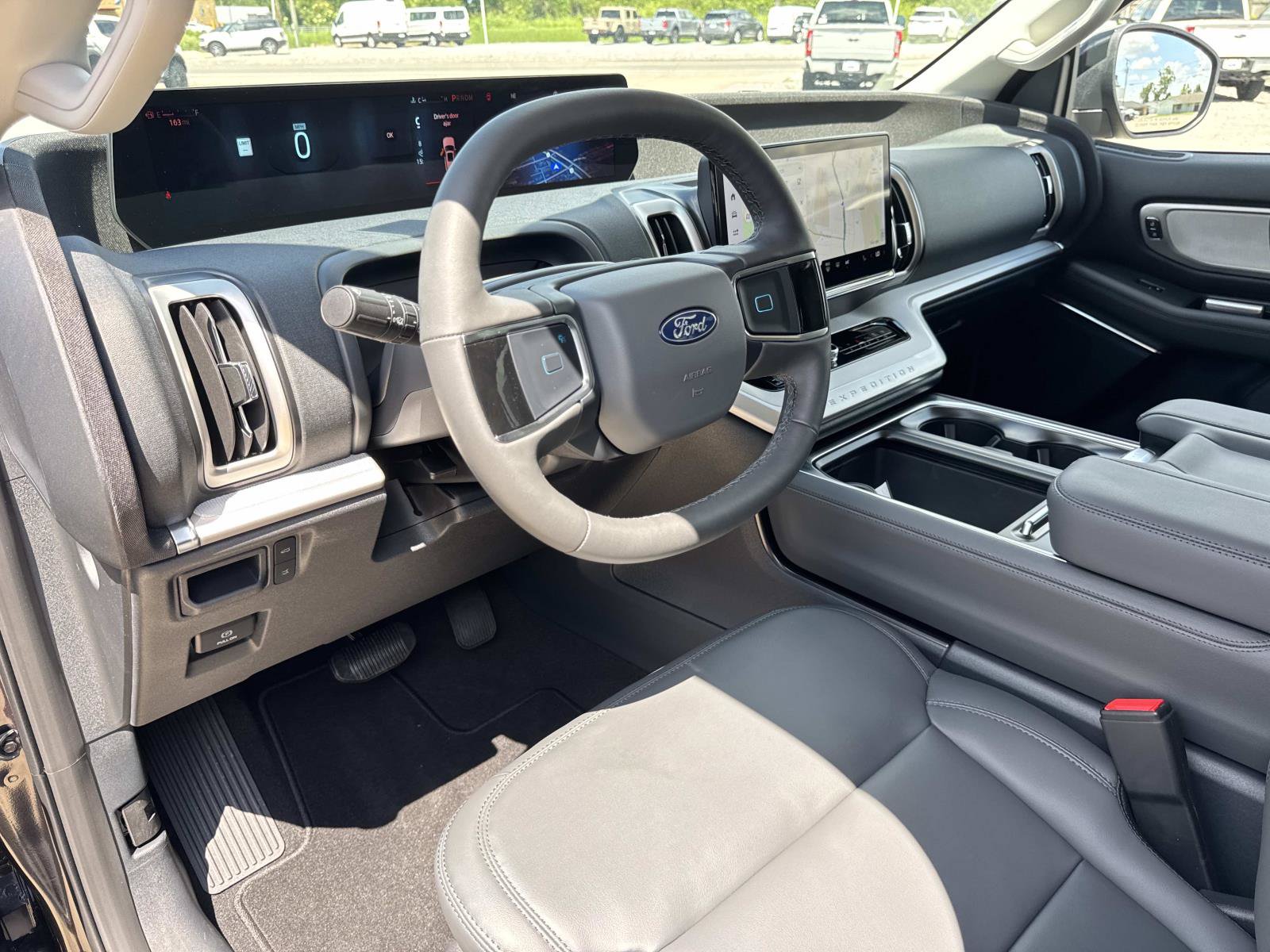 New 2026 Ford Expedition Active RWD image 9