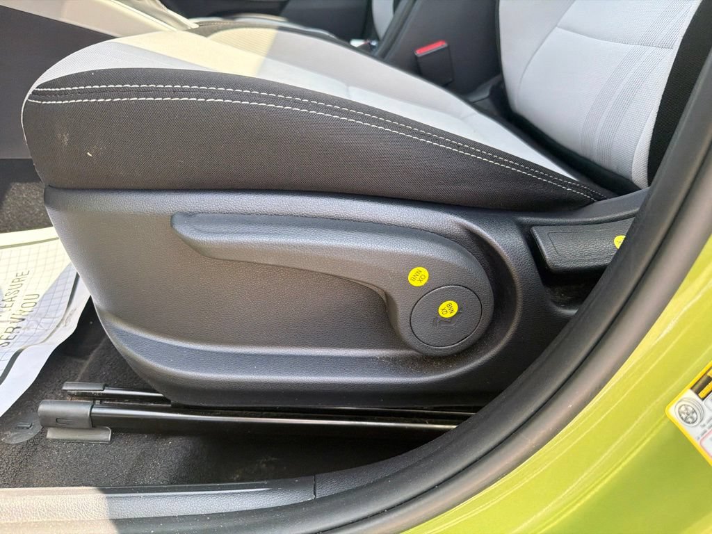 Certified 2024 Hyundai Venue SEL FWD image 14