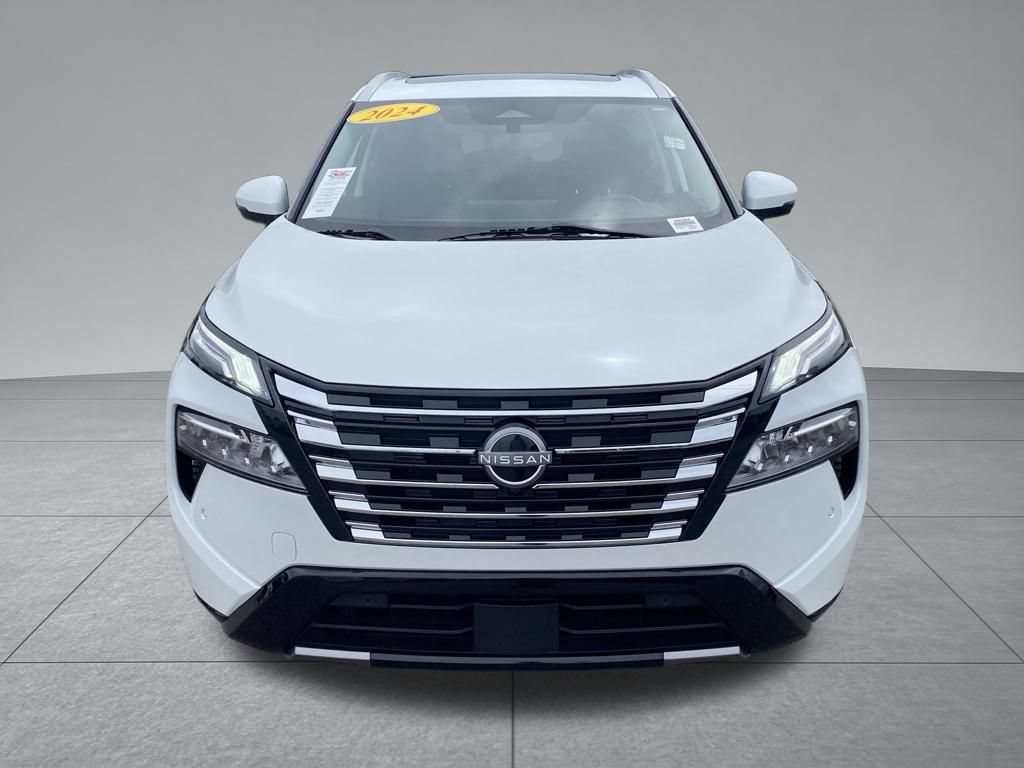 Used 2024 Nissan Rogue Platinum FWD image 18