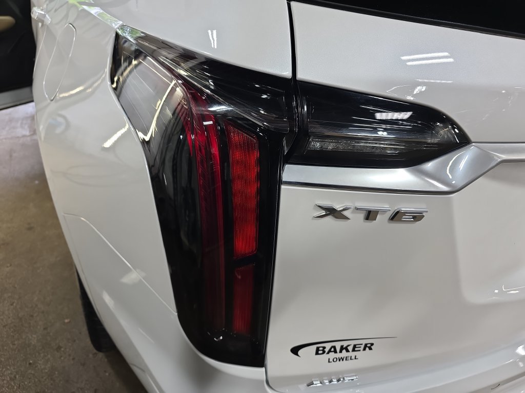 Used 2024 Cadillac XT6 Sport w/ Platinum Package AWD/4WD image 39