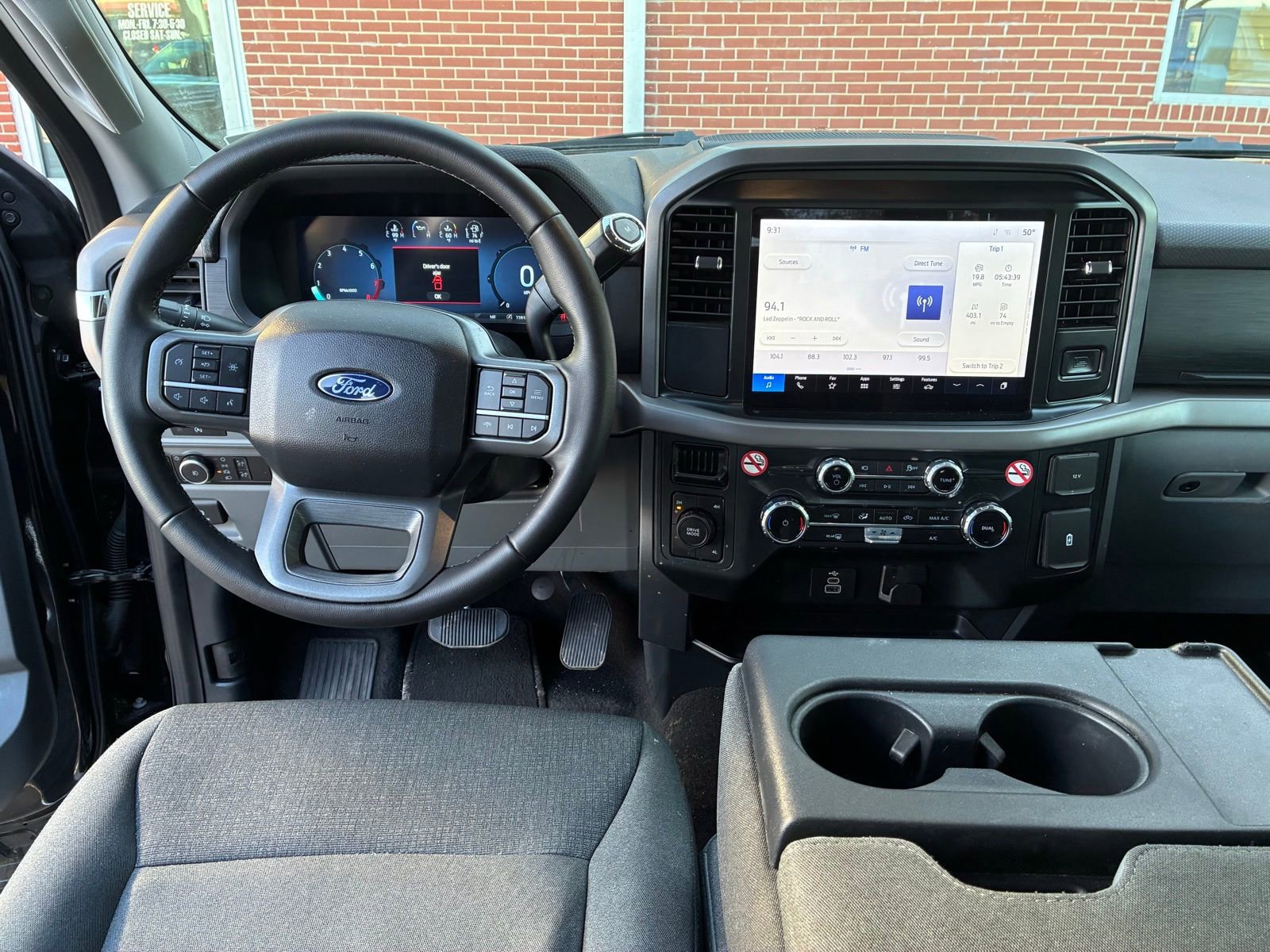 Used 2025 Ford F150 XLT w/ Equipment Group 301A Standard image 5