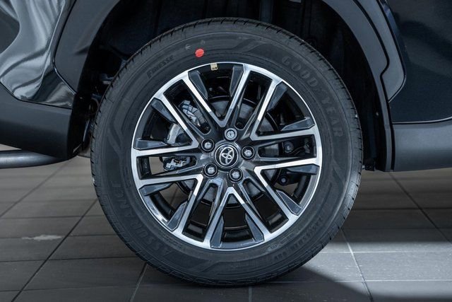 New 2026 Toyota Corolla Cross XLE image 19