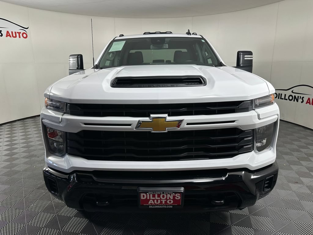 Used 2024 Chevrolet Silverado 2500 Custom w/ Custom Value Package AWD/4WD image 11