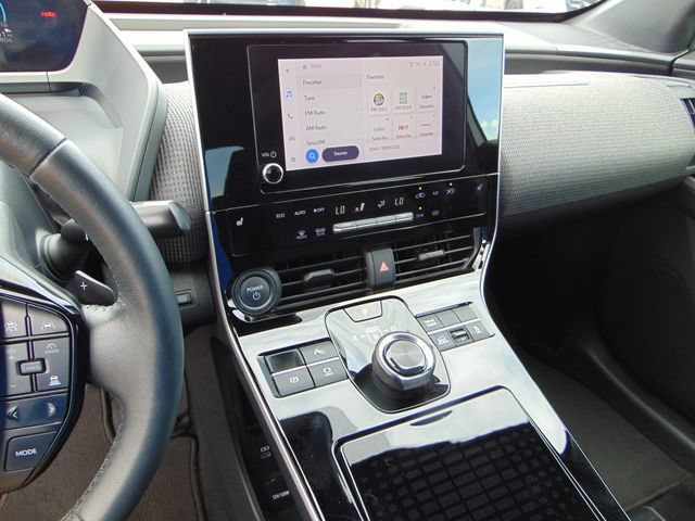 Certified 2023 Subaru Solterra AWD image 12