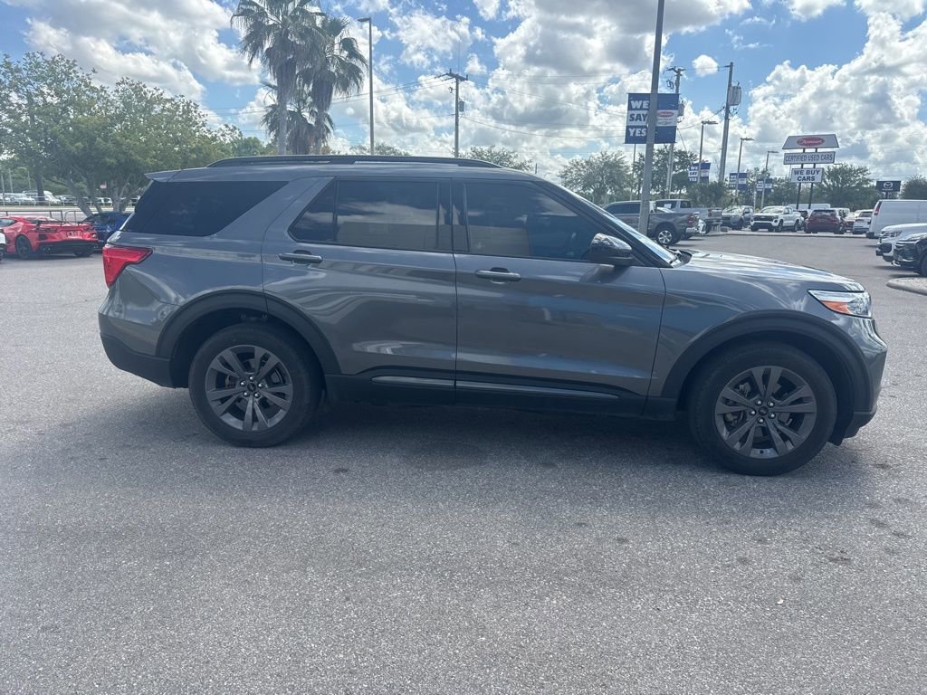 Used 2023 Ford Explorer XLT w/ Equipment Group 202A image 7