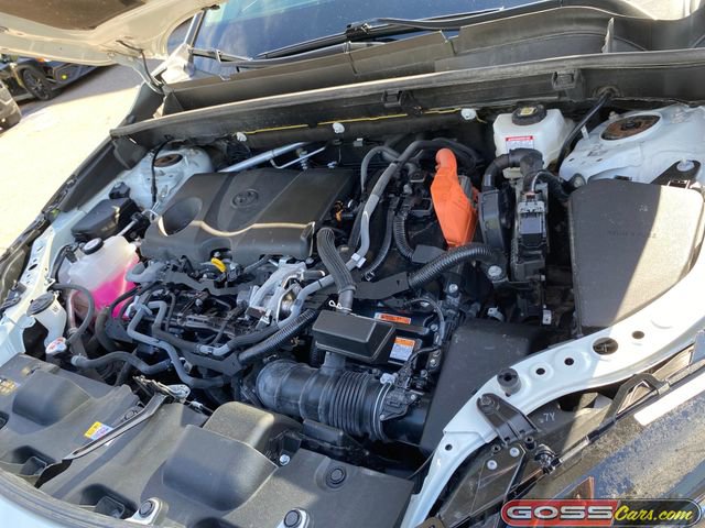 Used 2022 Toyota Venza LE image 26