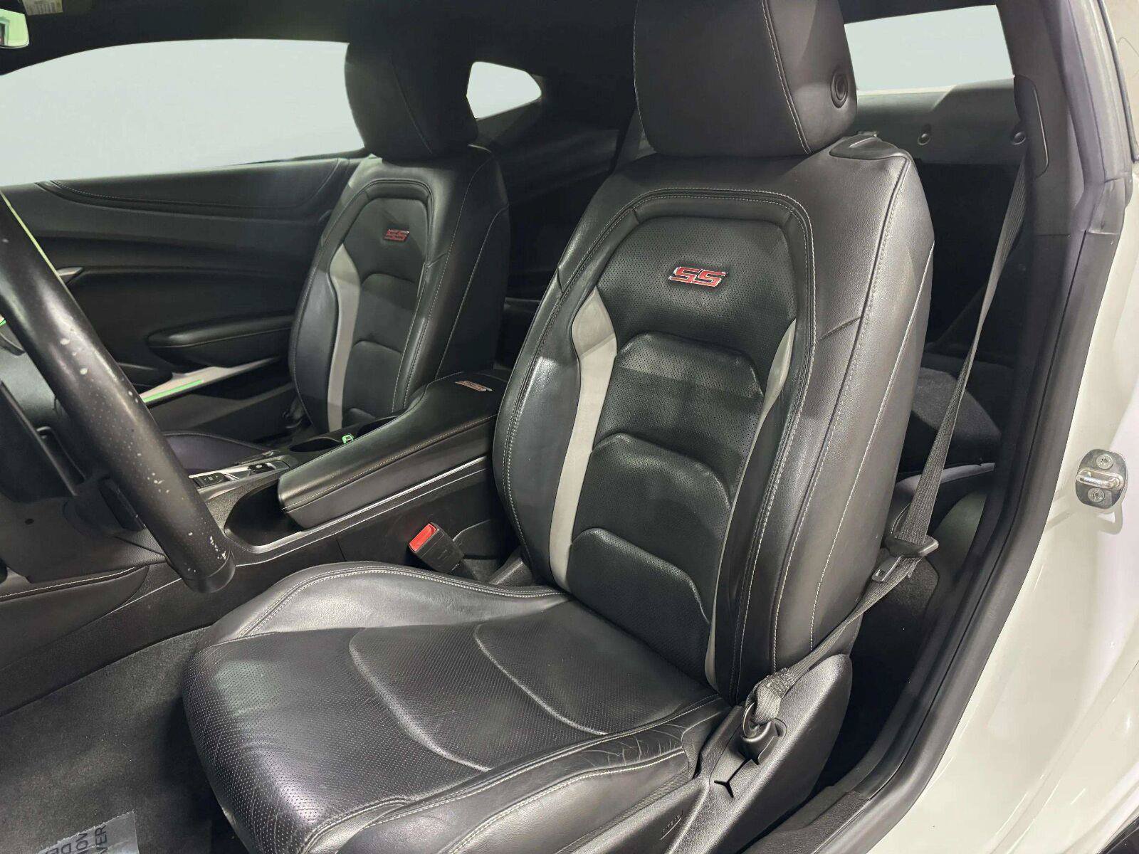 Used 2018 Chevrolet Camaro SS w/ Redline Edition RWD image 24