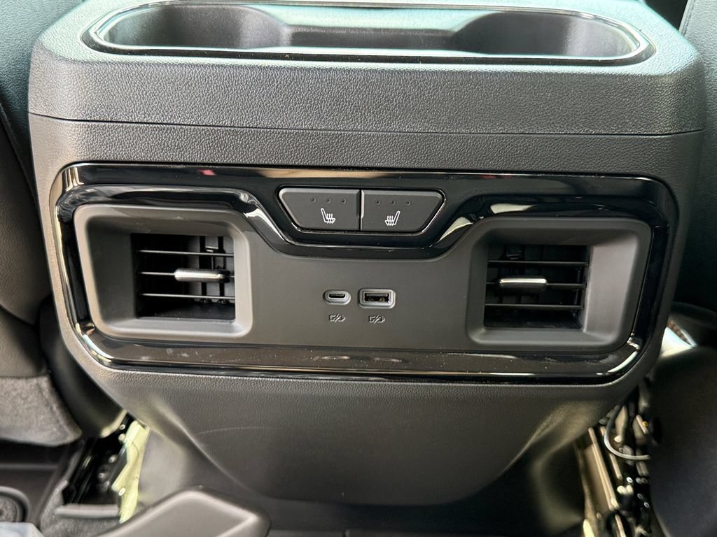 New 2026 GMC Sierra 1500 AT4 w/ AT4 Premium Package AWD/4WD image 32