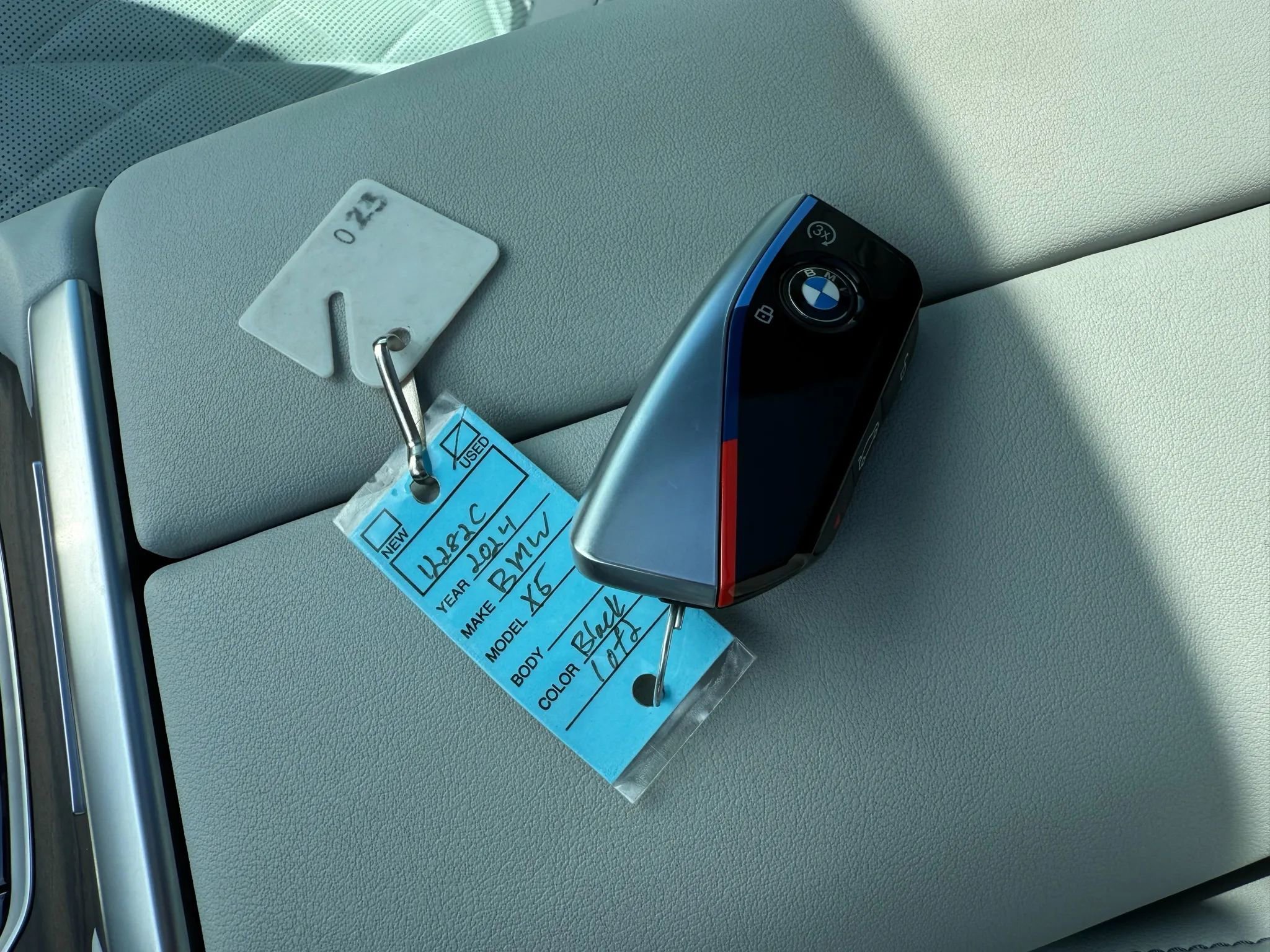 Used 2024 BMW X5 xDrive40i w/ M Sport Package image 2