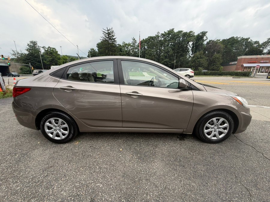 Used 2014 Hyundai Accent GLS FWD image 11