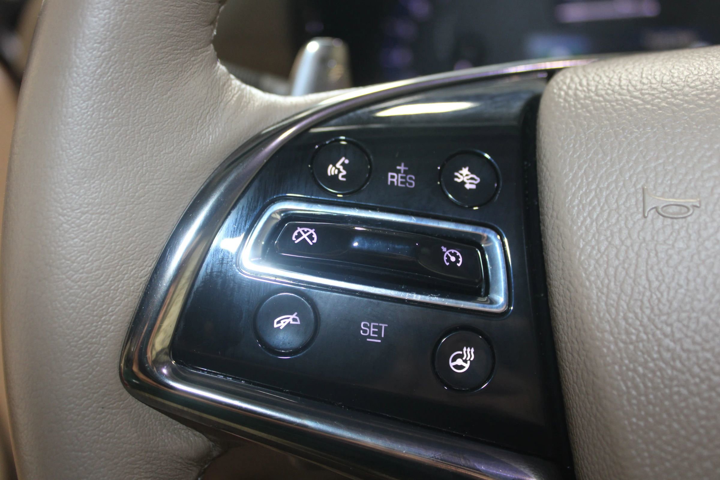 Used 2014 Cadillac CTS Luxury RWD image 14
