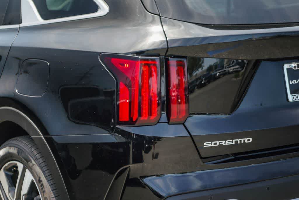 Certified 2023 Kia Sorento SX Prestige AWD/4WD image 7