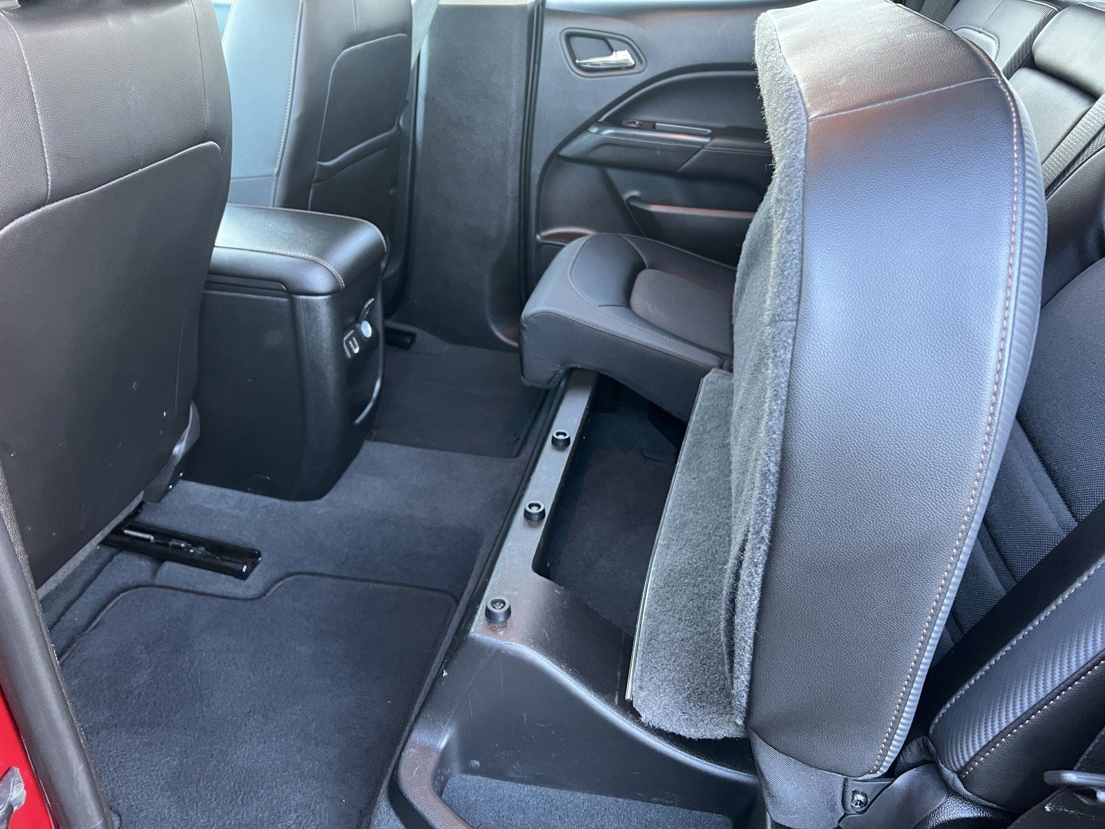 Used 2021 GMC Canyon AT4 image 26