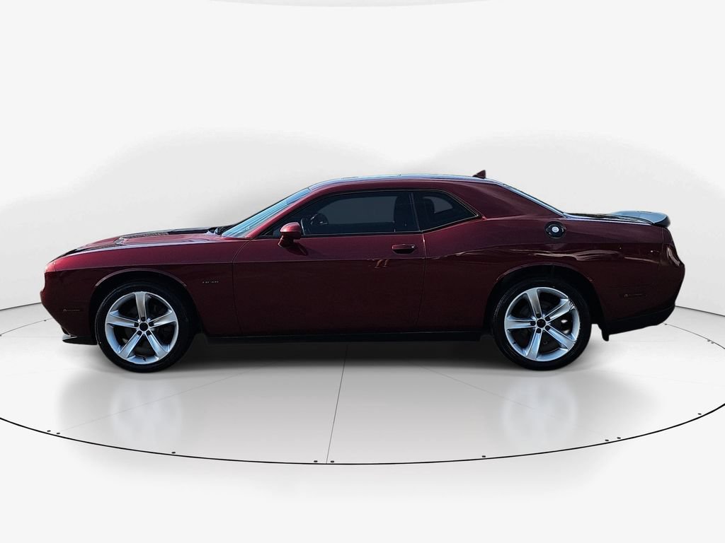 Used 2018 Dodge Challenger R/T w/ Blacktop Package RWD image 10