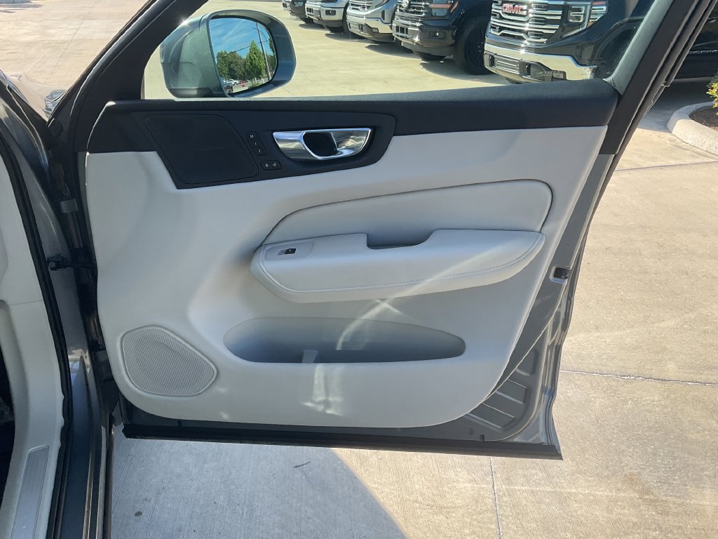 Used 2021 Volvo XC60 T5 Inscription FWD image 20