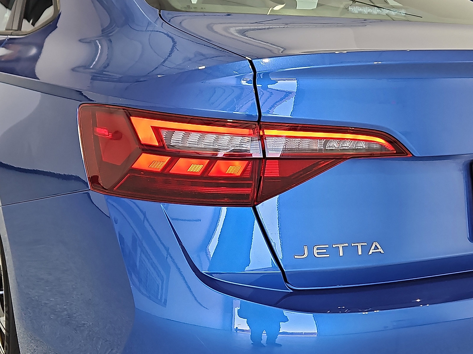 Certified 2024 Volkswagen Jetta Sport FWD image 7