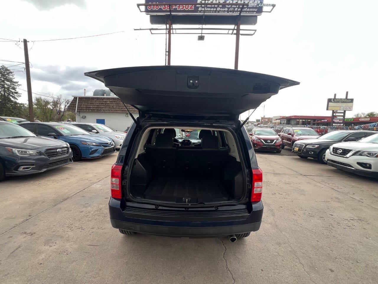 Used 2016 Jeep Patriot High Altitude AWD/4WD image 7