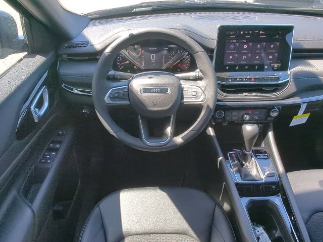 New 2026 Jeep Compass Latitude AWD/4WD image 7