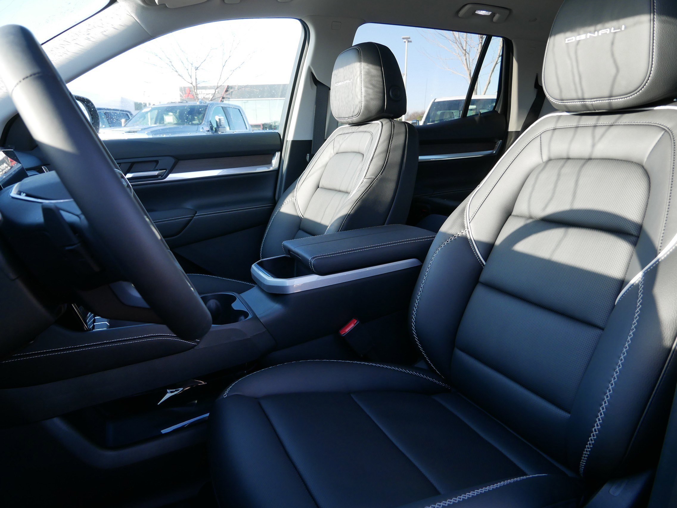 New 2026 GMC Terrain Denali w/ LPO, Floor Liner Package image 4