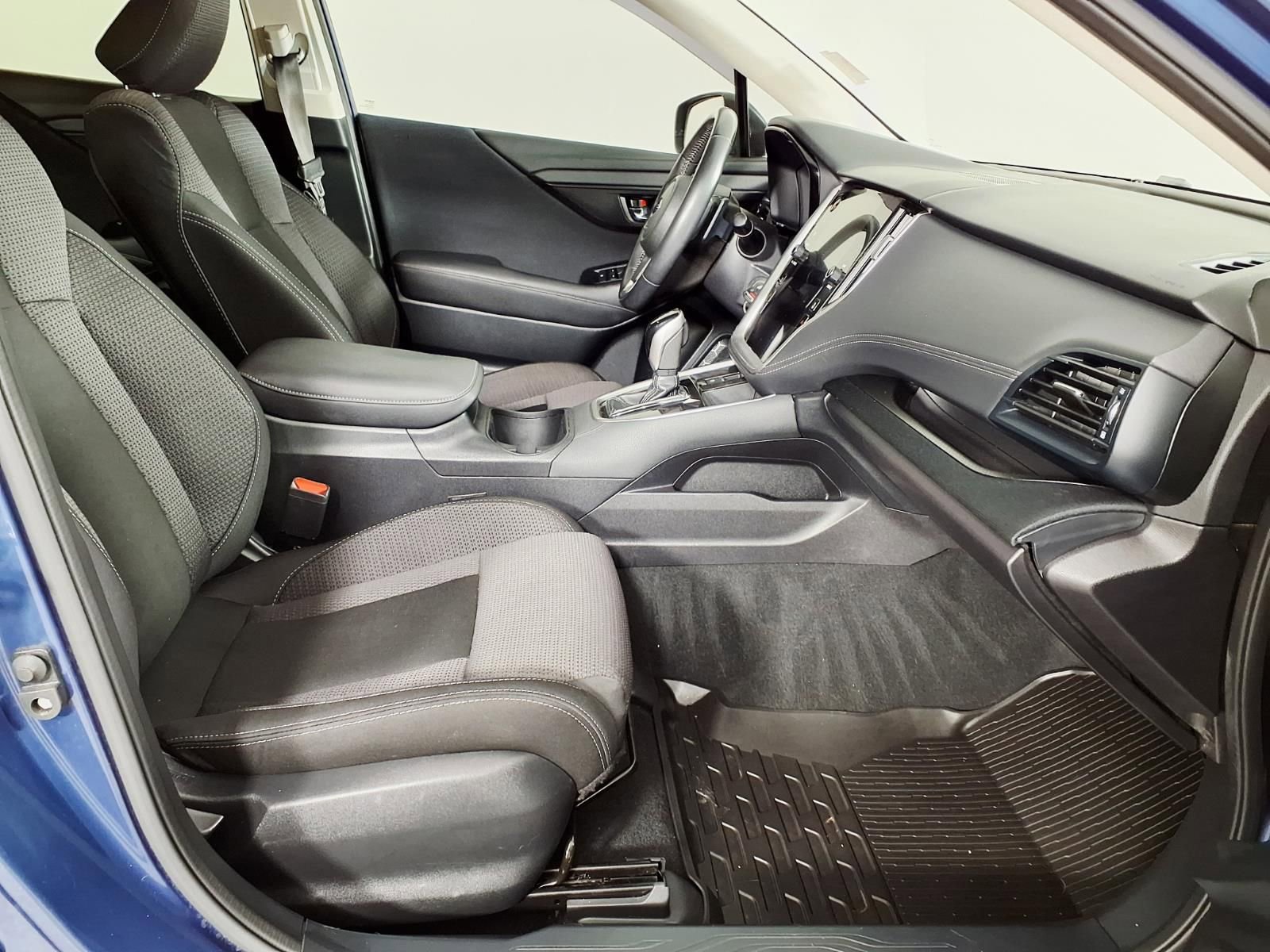 Used 2022 Subaru Outback Premium image 13