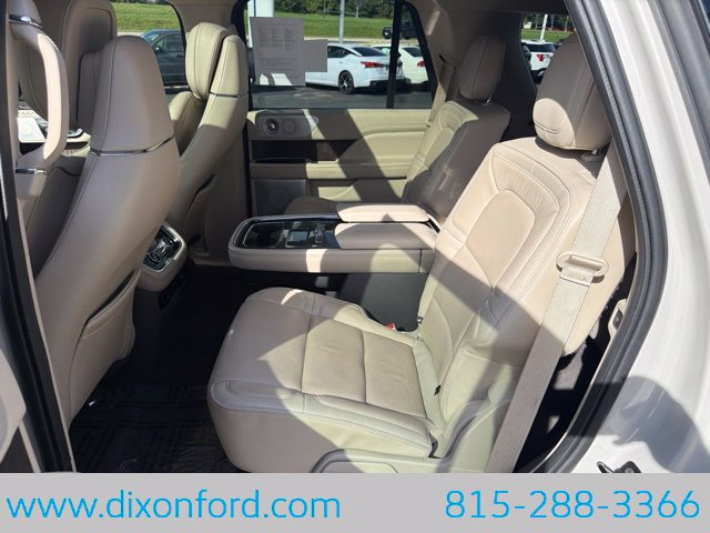 Used 2019 Lincoln Navigator Reserve AWD/4WD image 27
