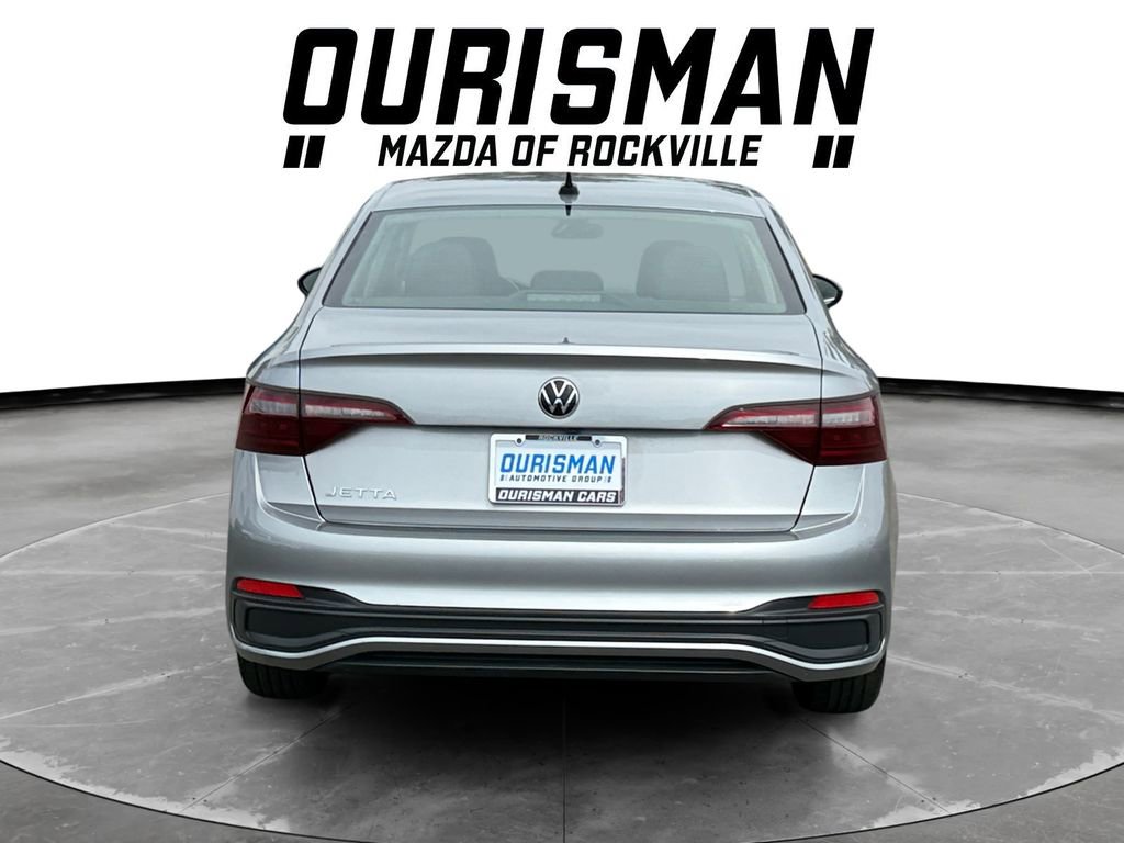 Used 2024 Volkswagen Jetta S image 5