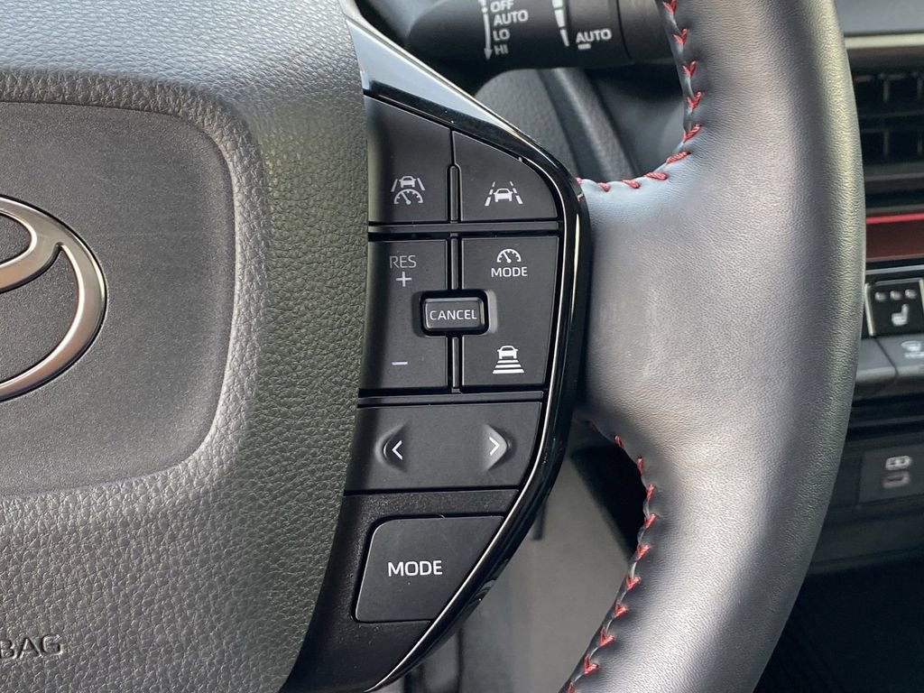 Used 2023 Toyota Prius Prime FWD image 28