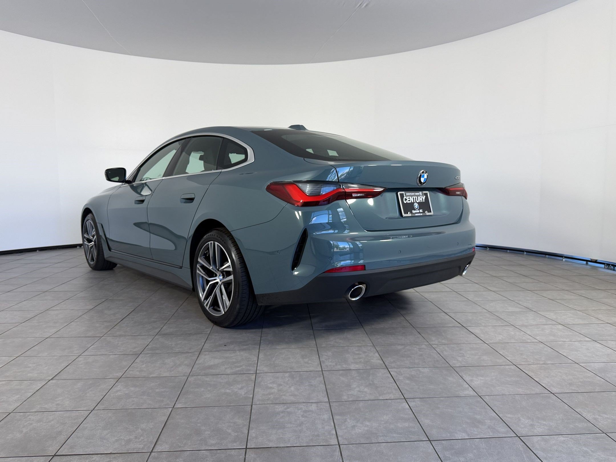 Certified 2026 BMW 430i w/ Premium Package RWD image 3