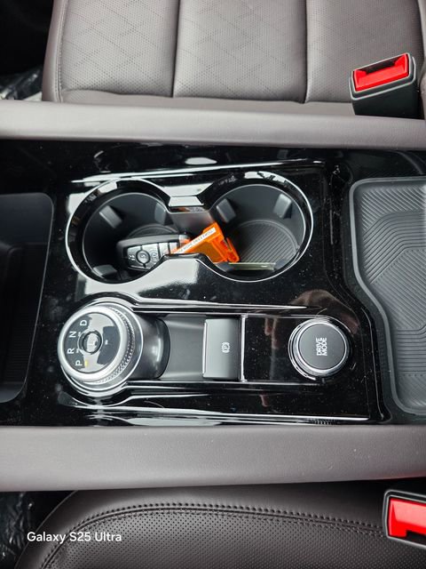 New 2026 Ford Explorer Platinum image 24