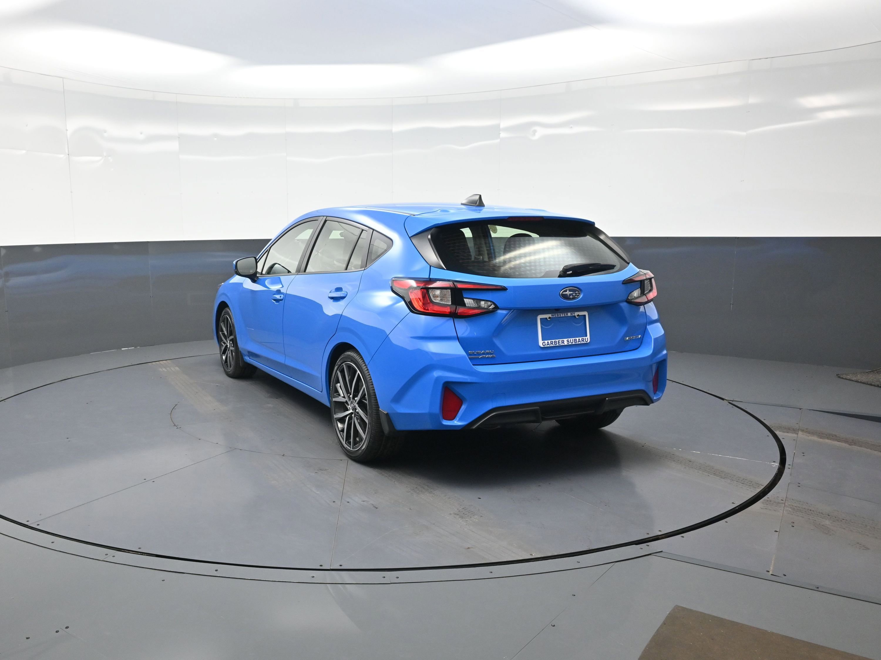 Certified 2025 Subaru Impreza 2.0i Sport AWD/4WD image 5