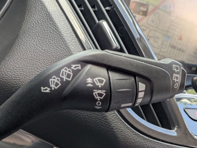 Used 2015 Ford Escape Titanium image 13