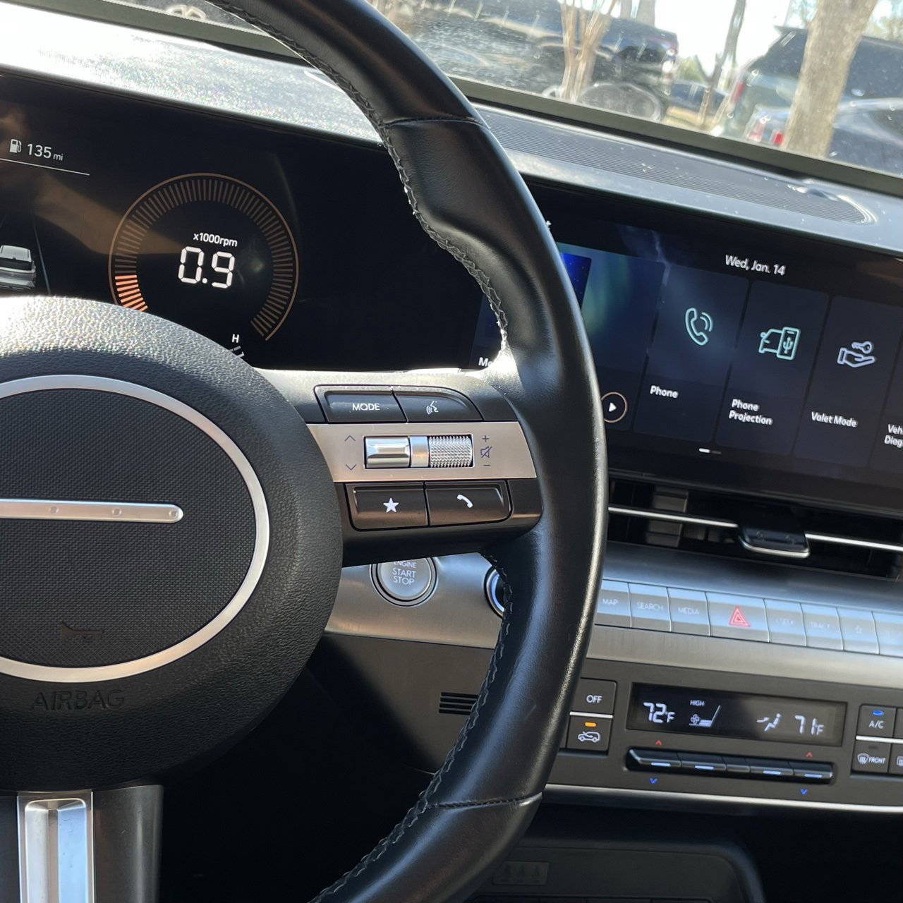 Used 2024 Hyundai Kona SEL image 14