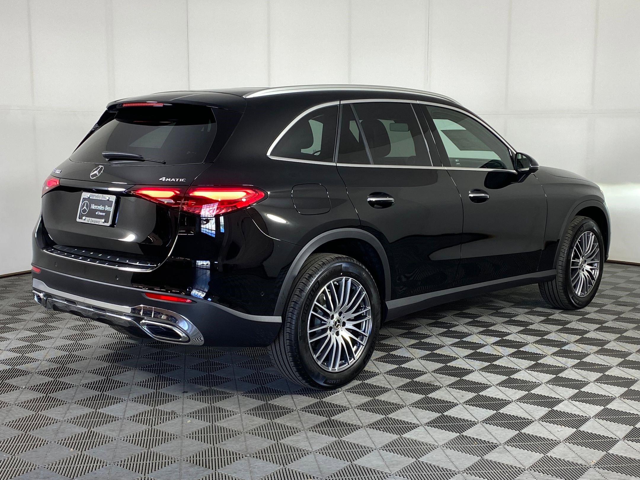 Used 2026 Mercedes-Benz GLC 300 4MATIC image 8