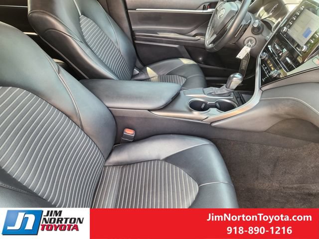Used 2021 Toyota Camry SE FWD image 14