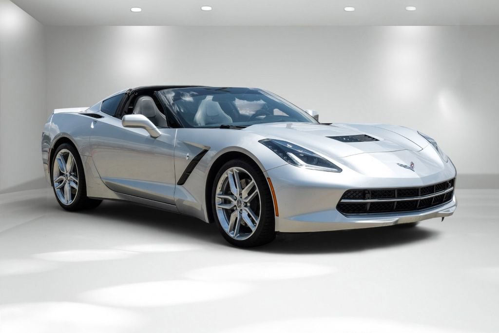 Used 2017 Chevrolet Corvette Stingray Coupe RWD image 6